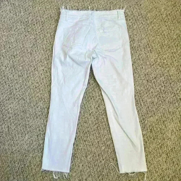 Altar’d State White Jeans Distressed at Waist, Knees and Ankles. Women’s Size 29 - Picture 8 of 15